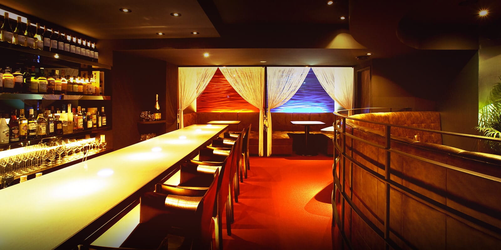 新宿のハプニングバーRETREAT BAR(リトリートバー)のボックスシート